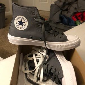 NWB CONVERSE chuck taylor all star II high tops